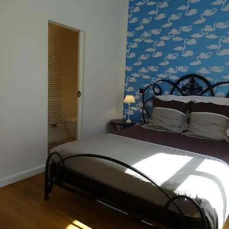 Val Des Roses Bed and Breakfast