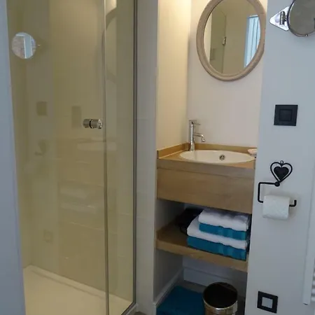 Bed and Breakfast Val Des Roses 3*