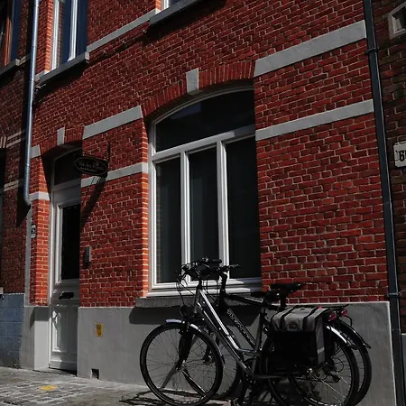Bed & Breakfast Val Des Roses Bruggy